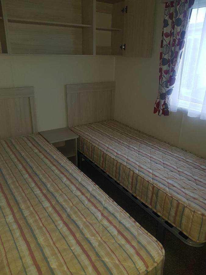 6 Berth On John Fowlers Villa Berrow Exterior photo