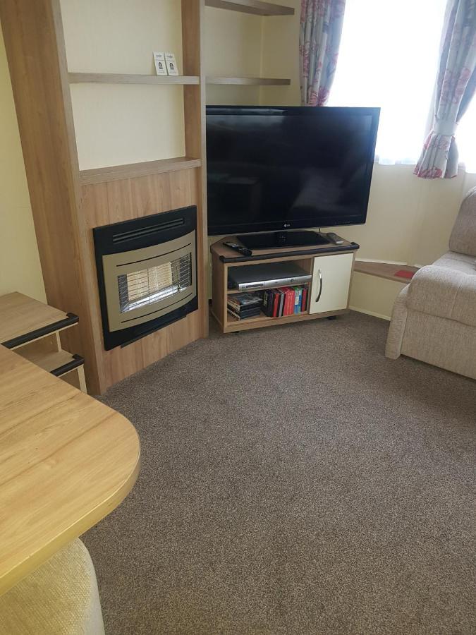 6 Berth On John Fowlers Villa Berrow Exterior photo